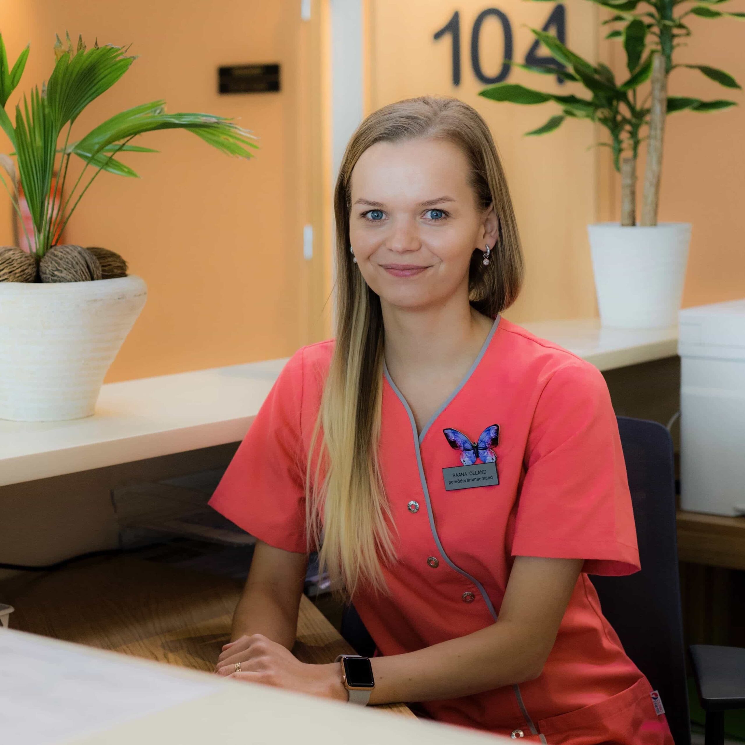 Saana-Olland-pereõde-ämmaemand-min-1